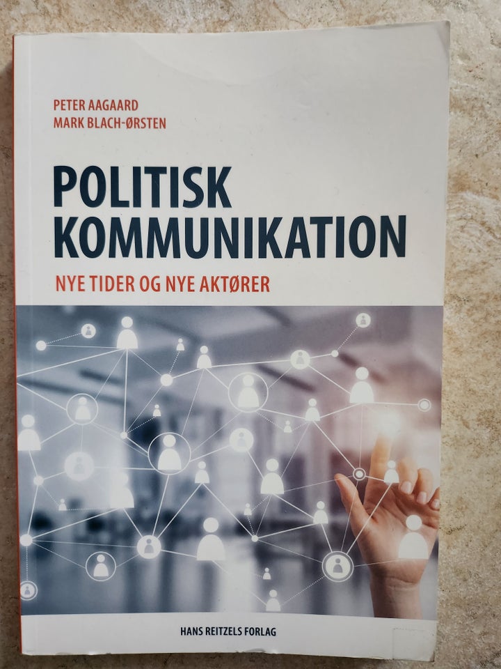 POLITISK KOMMUNIKATION PETER