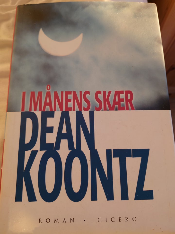 I månens skær, Dean Koontz, genre: