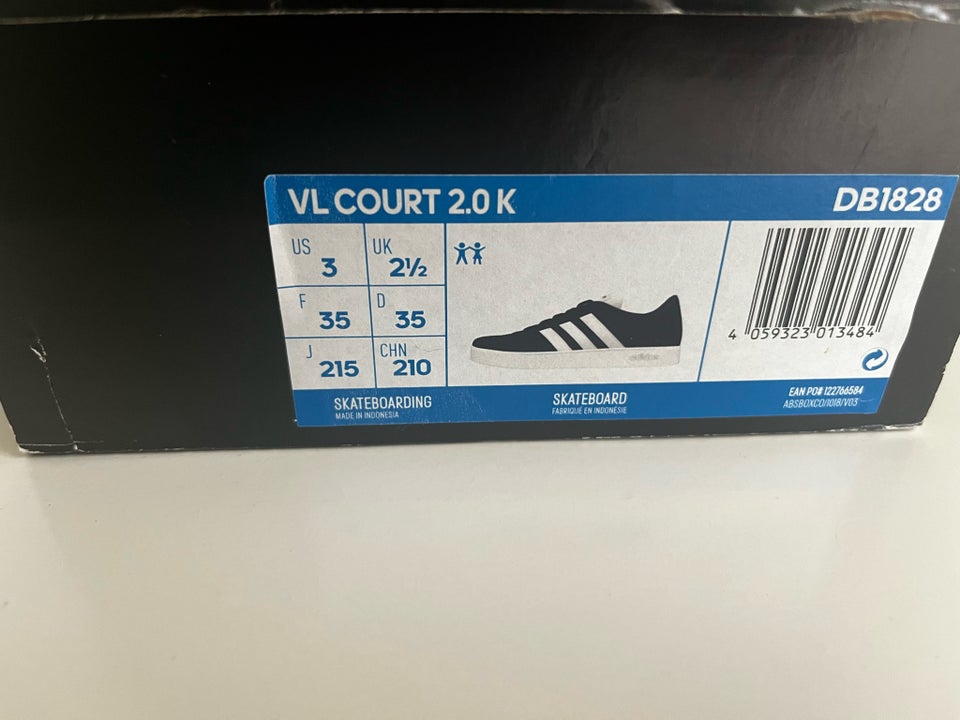 Sneakers str 35 Adidas