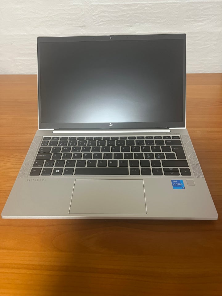 HP Elitebook 830 G8 24 GHz 16 GB