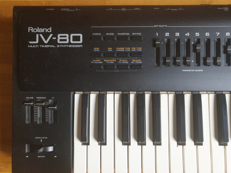 Keyboard, Roland JV80