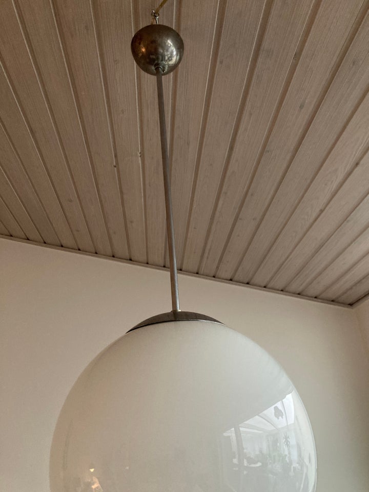 Anden loftslampe, Retro