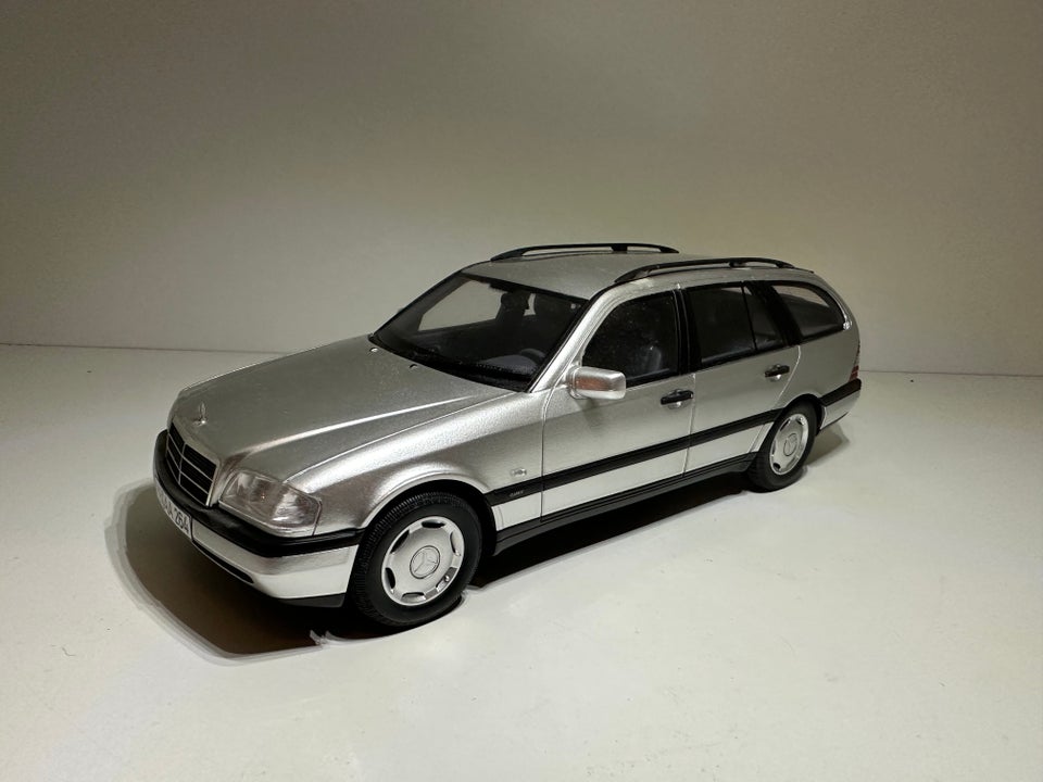 Modelbil, Bos Mercedes C220t ,