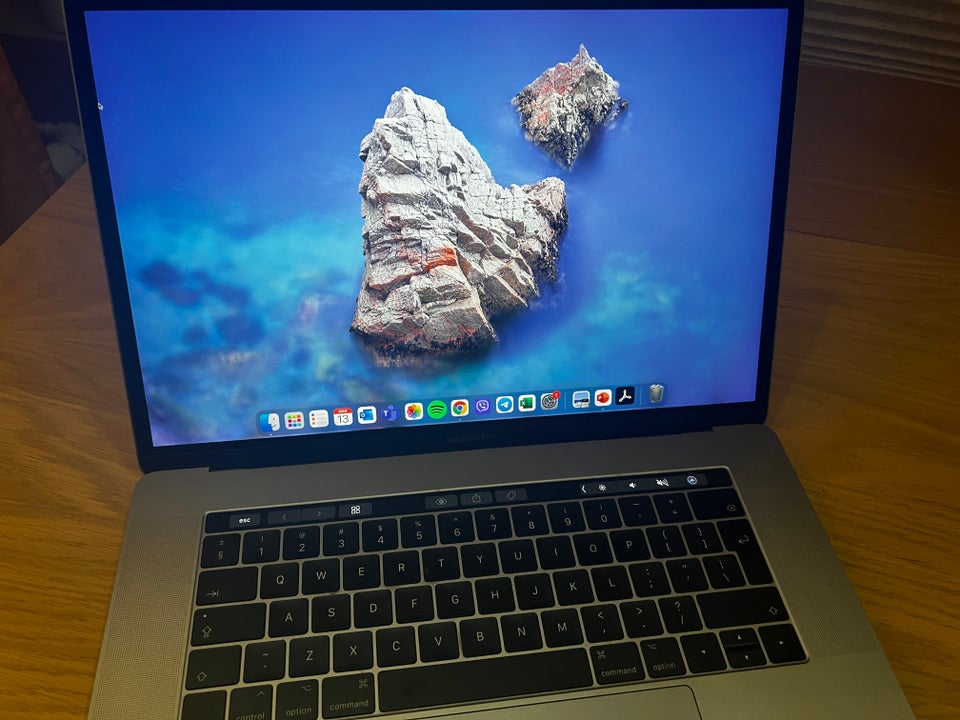 MacBook Pro, 2016, 15-inch