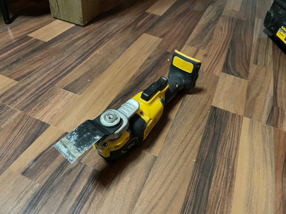 Multi-Cutter, Dewalt DCS355