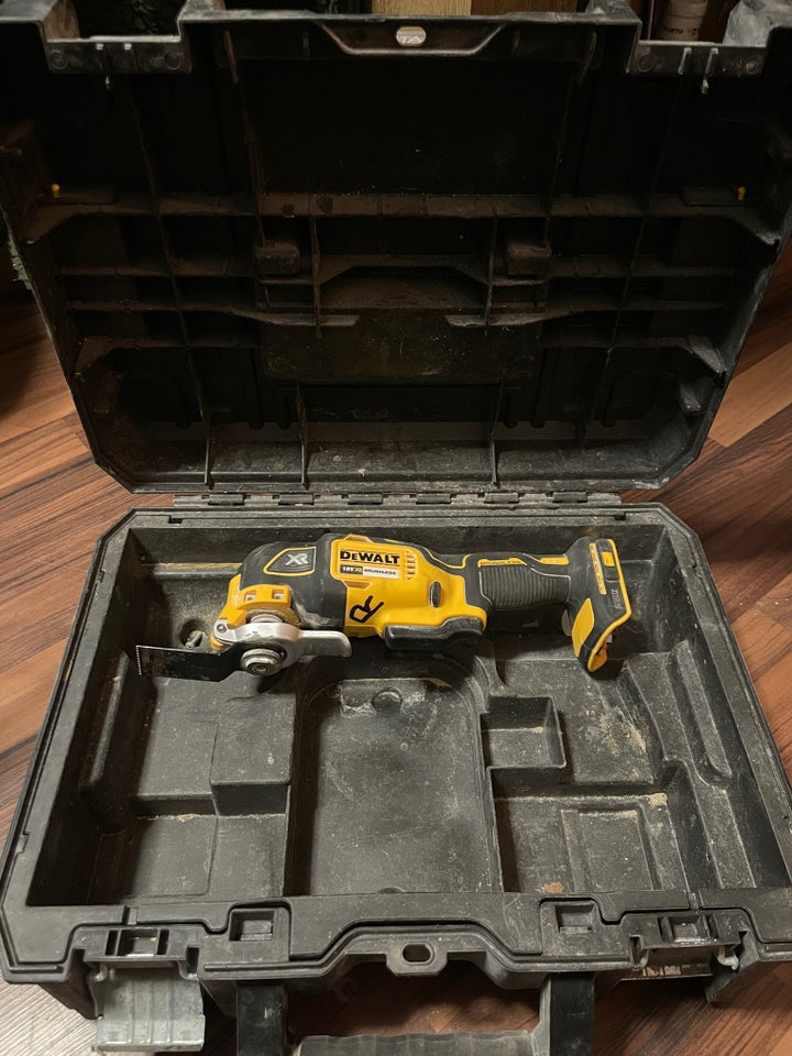 Multi-Cutter, Dewalt DCS355