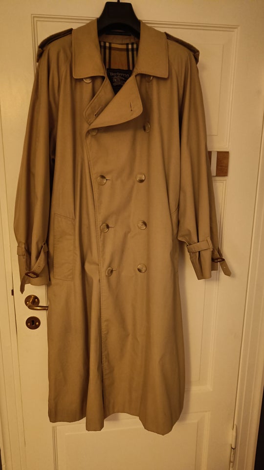 Trenchcoat, str. L, Burberry