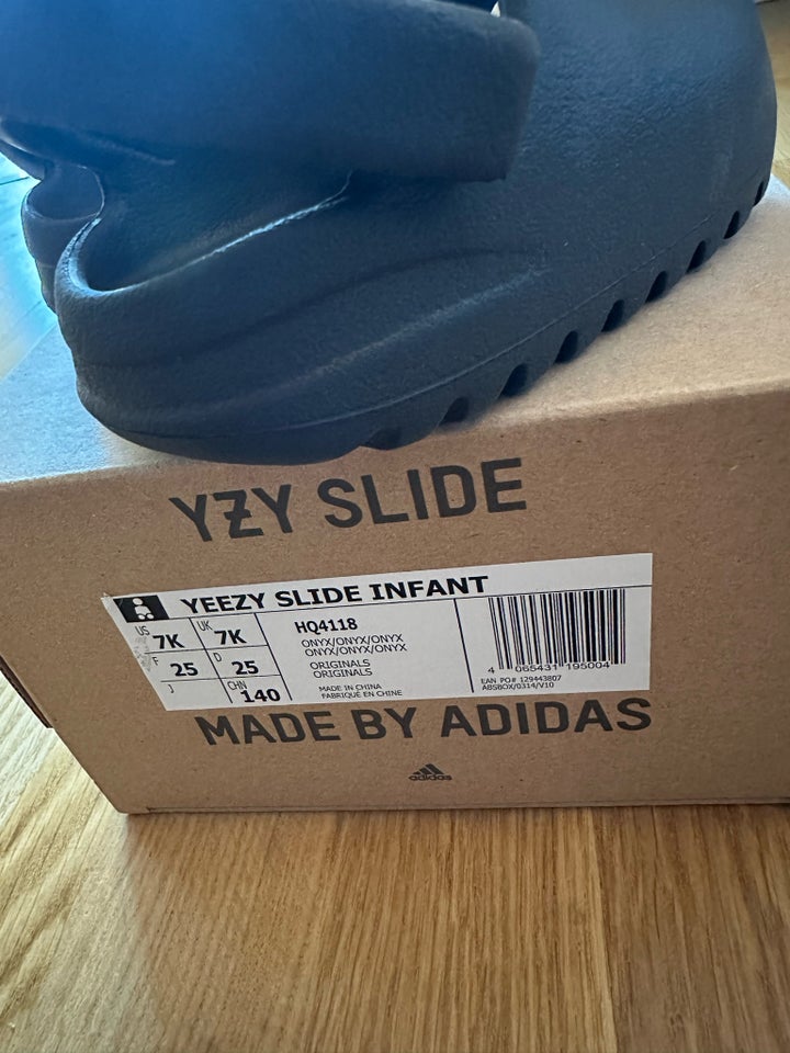 Sandaler, str. 25, Adidas Yeezy