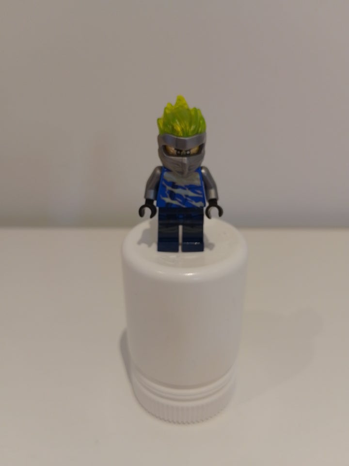 Lego Ninjago, Jay minifigur