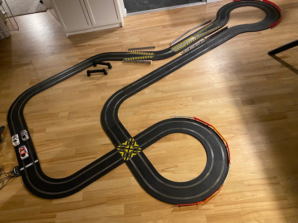 Fjernstyret bil, Scalextric,