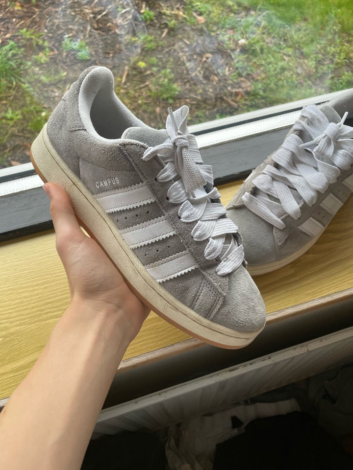 Sneakers, str. 43, Adidas