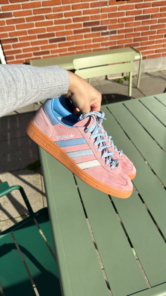 Sneakers, str. 40, Adidas Spezial