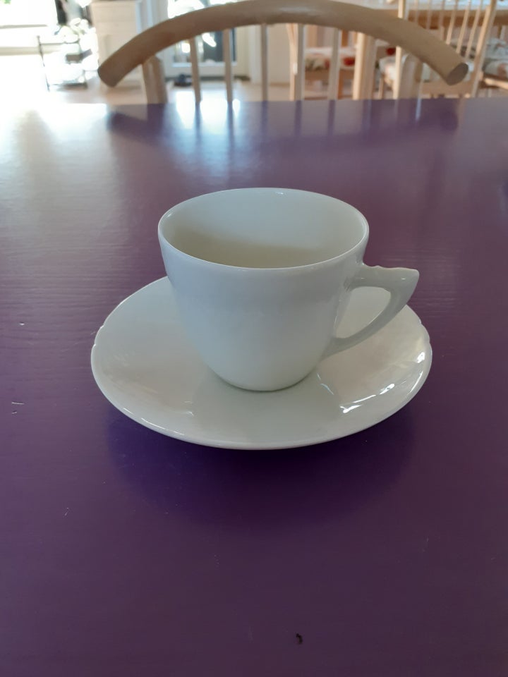 Porcelæn 5 kaffekopper +