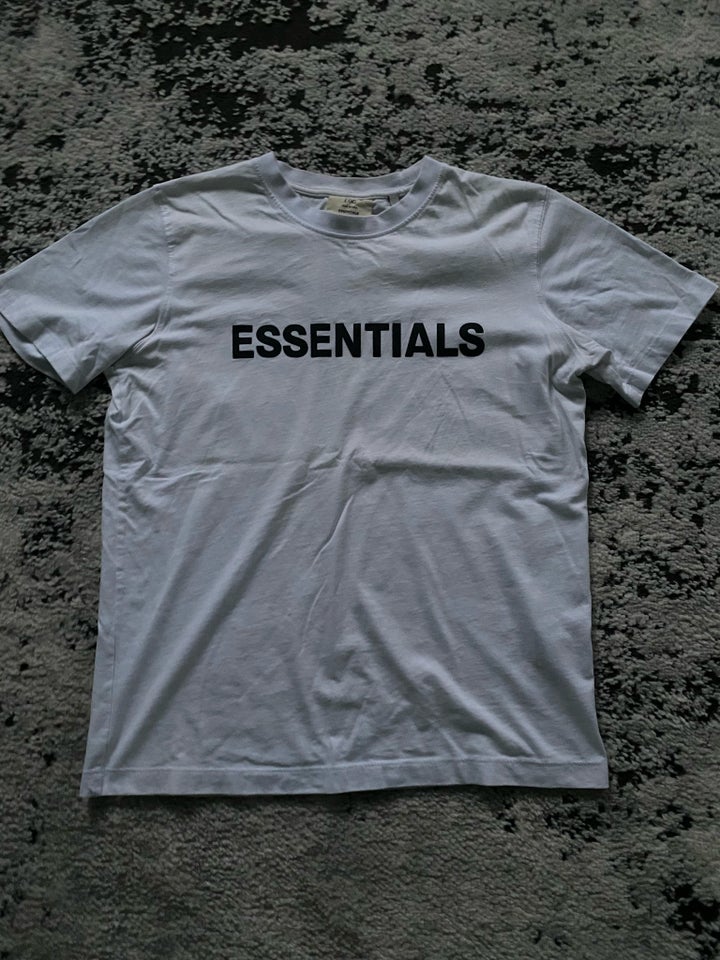 T-shirt, Fear of god Essentials,