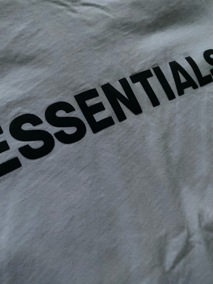 T-shirt, Fear of god Essentials,