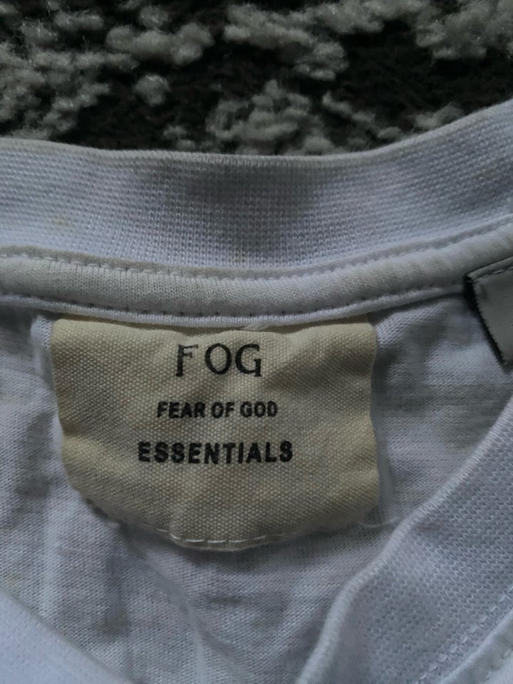 T-shirt, Fear of god Essentials,