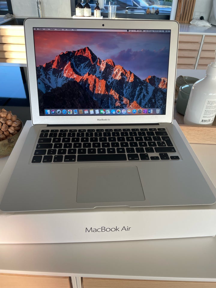 MacBook Air MacBook Air (13-inch