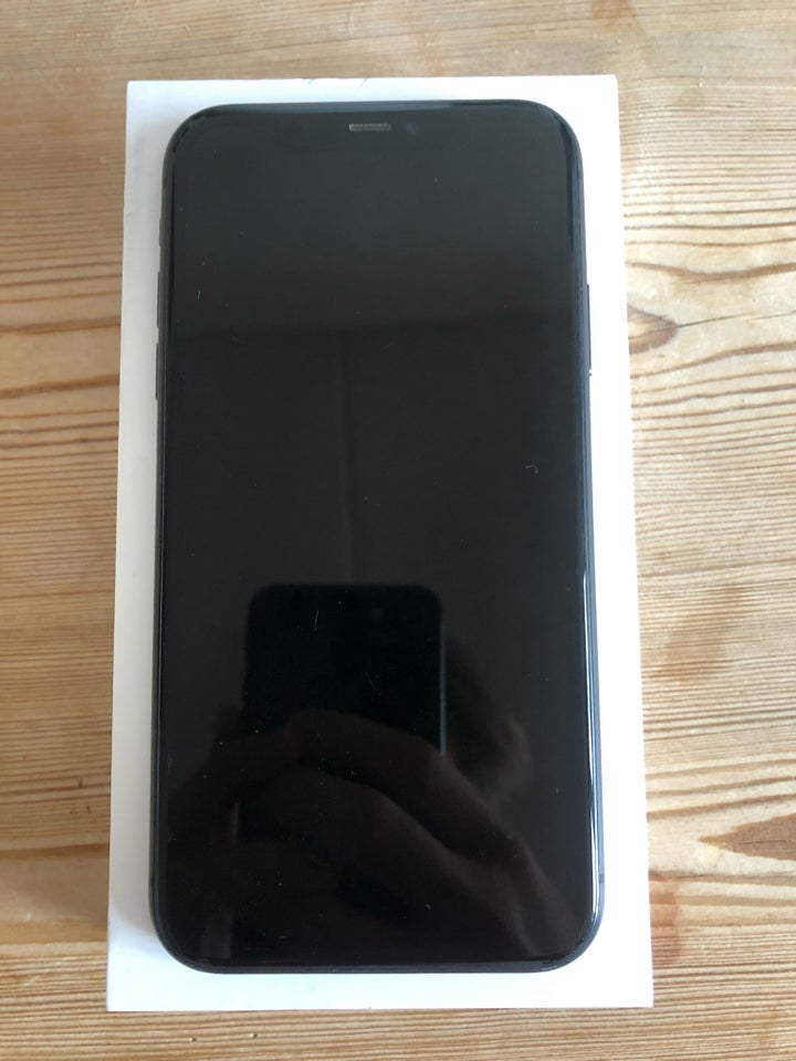 iPhone 11 64 GB sort