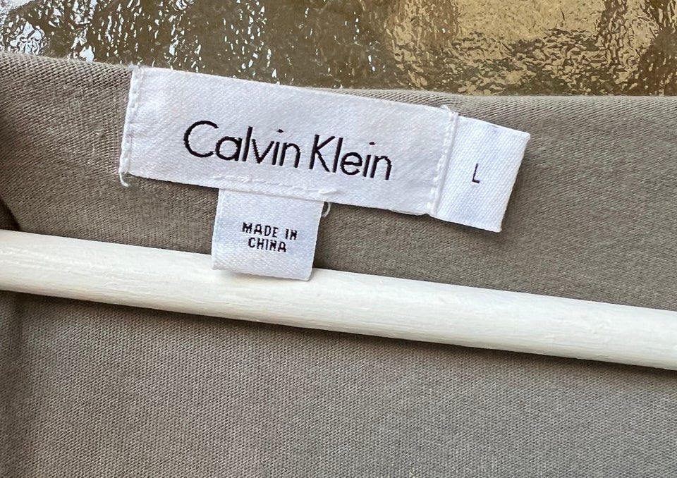 T-shirt, Calvin Klein, str. 42