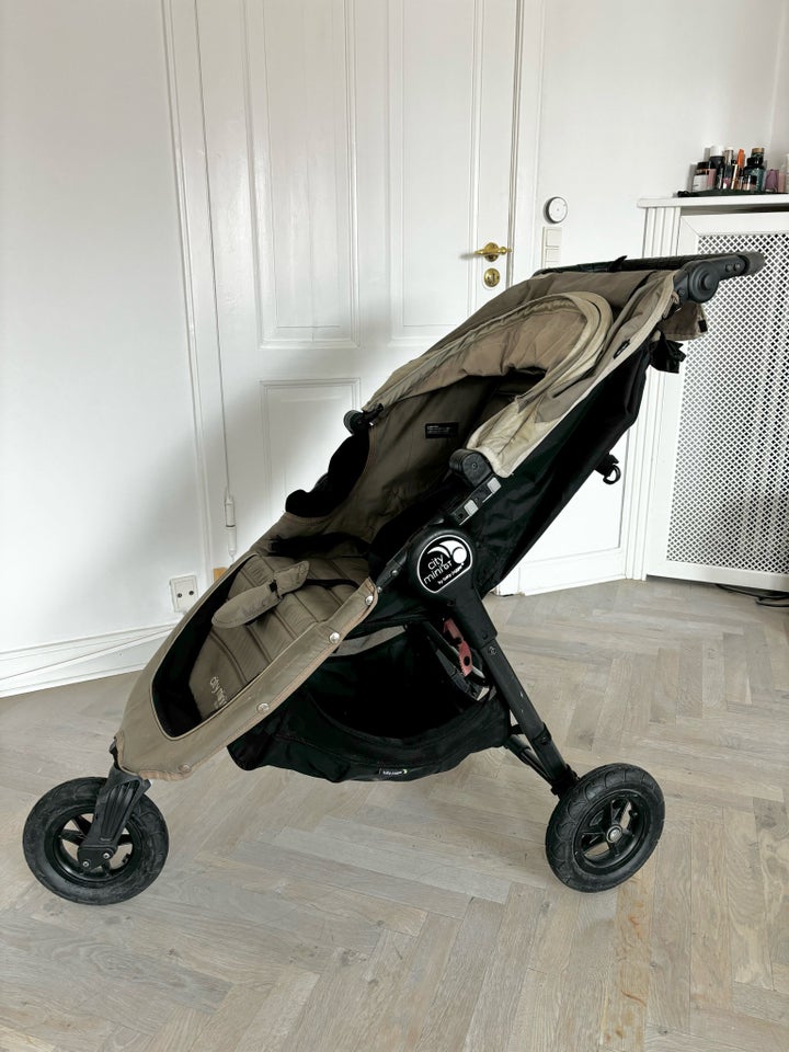 Klapvogn, Baby Jogger City Mini GT