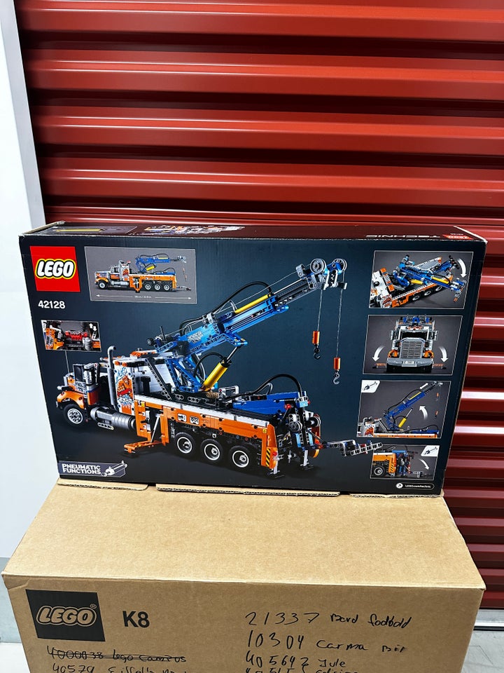 Lego Technic, Lego // 42128