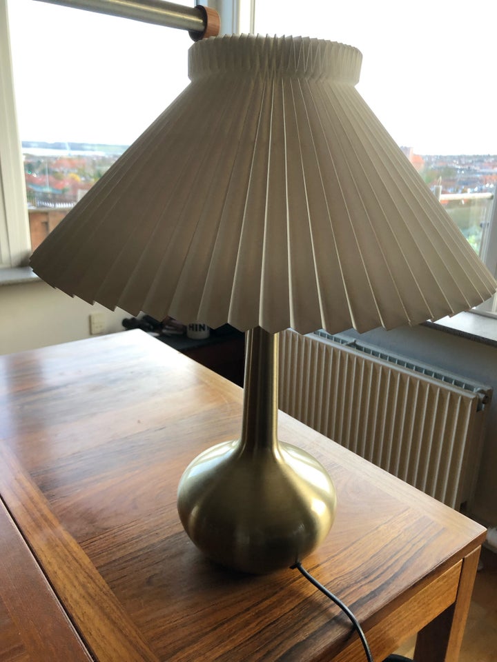 Anden bordlampe, Bordlampe med le