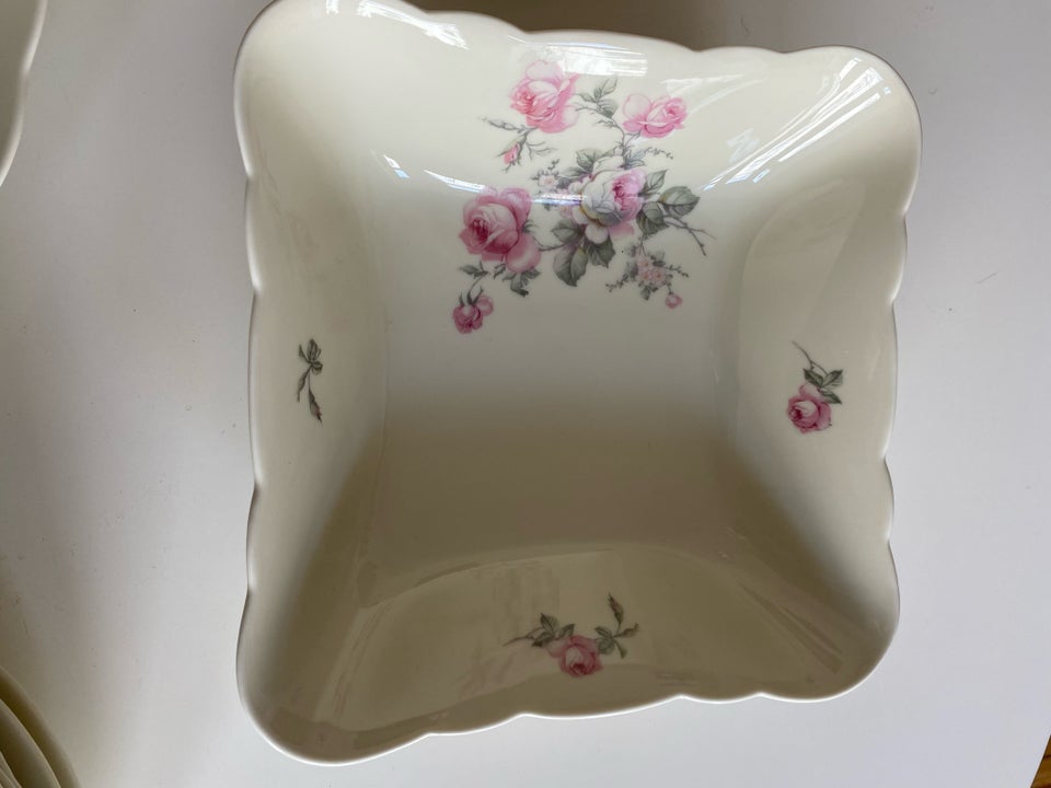 Porcelæn Blomstret stel Vintage