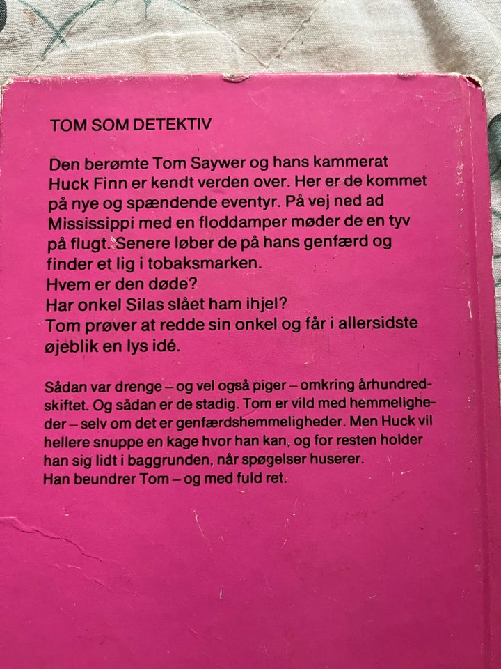 Tom som detektiv, Mark Twain