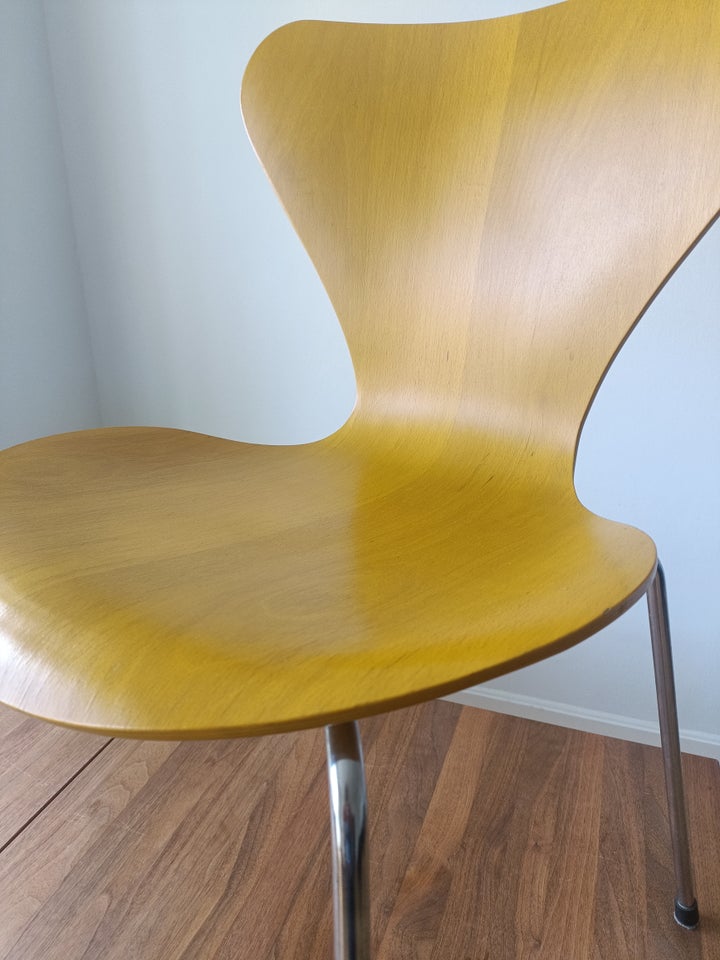 Arne Jacobsen 7`er stole  Stol