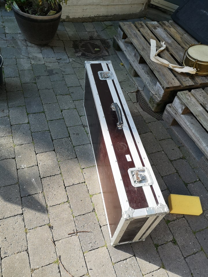 Flightcase, Kw Til keyboard eller