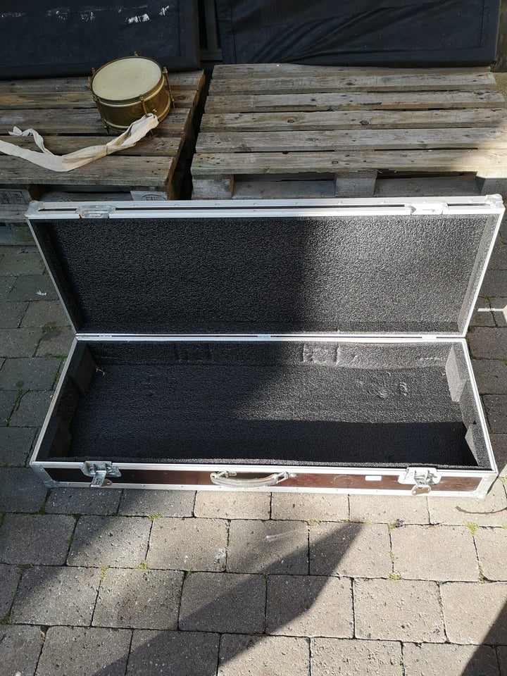 Flightcase, Kw Til keyboard eller