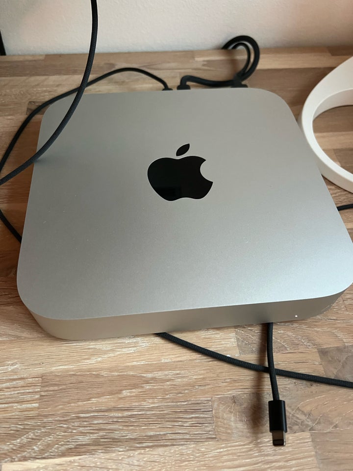 Andet mærke, Apple Mac mini M1,