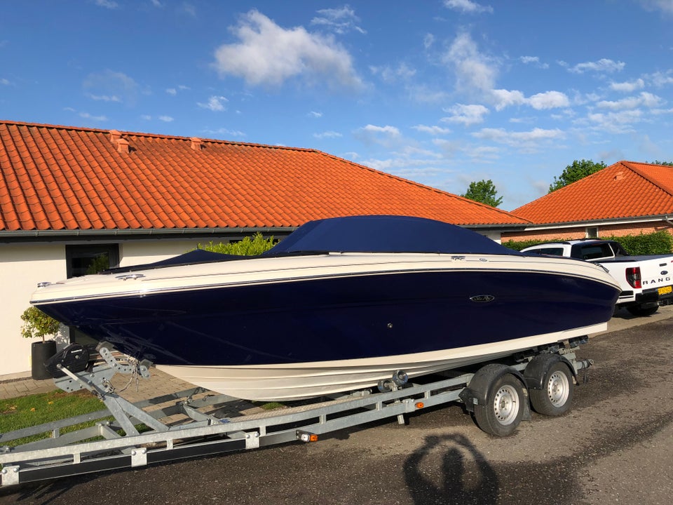 Sea Ray 220  Motorbåd årg 2005