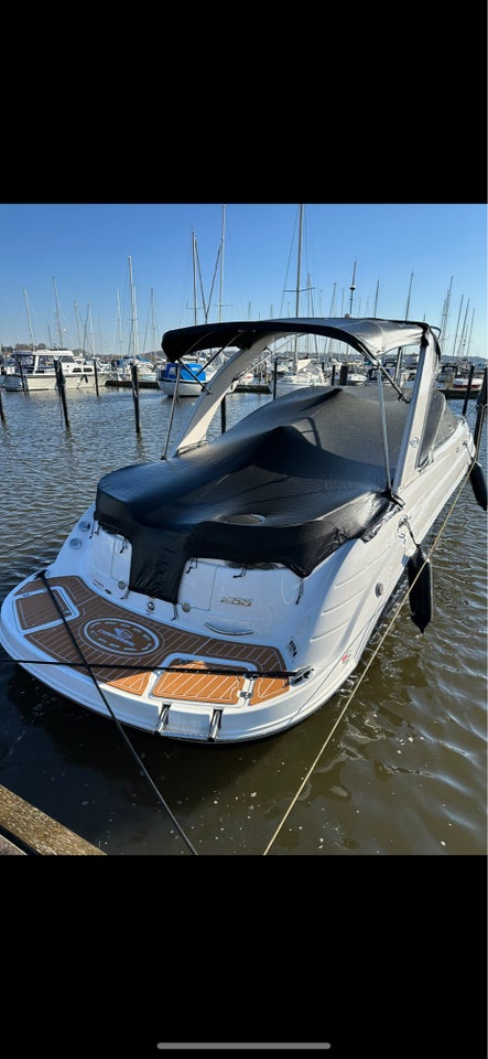 Chaparral 255 SSI