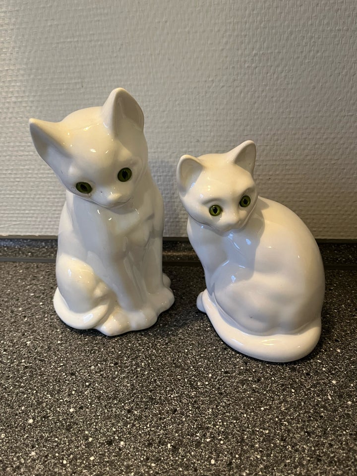 Porcelæn katte , Ukendt