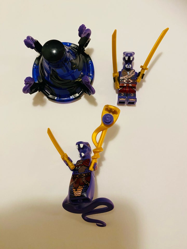 Lego Ninjago, Minifigurer.