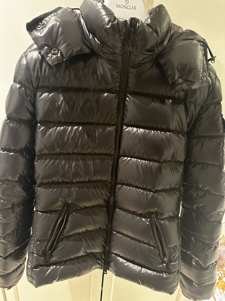 Dynejakke, str. 38, Moncler