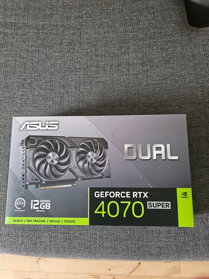 RTX 4070 Super NVIDIA, 12 GB GB RAM,