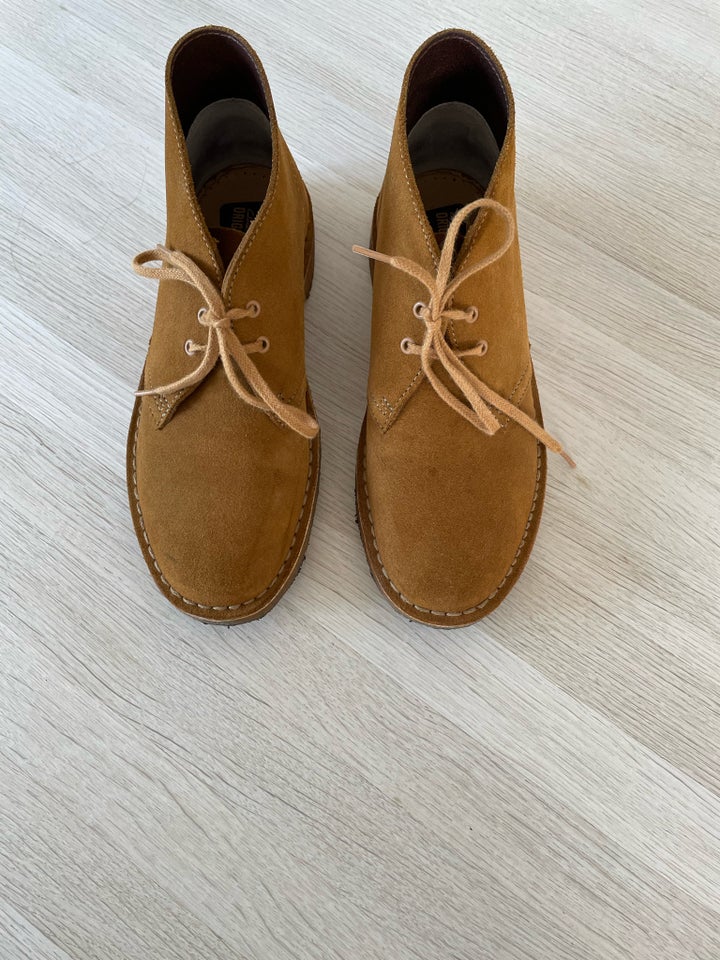 Anden damesko, str. 38, Clarks