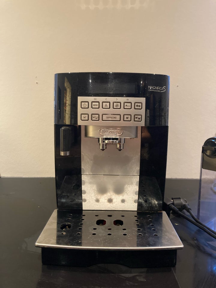 Magnifica S , Delonghi