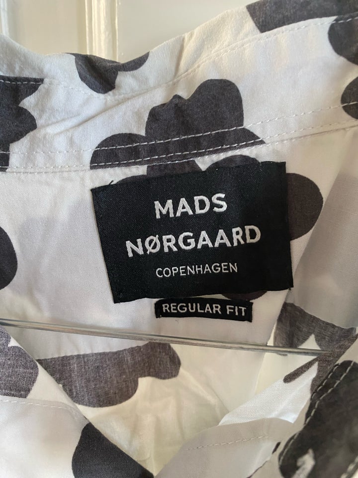 Skjorte, Mads Nørgaard, str. L