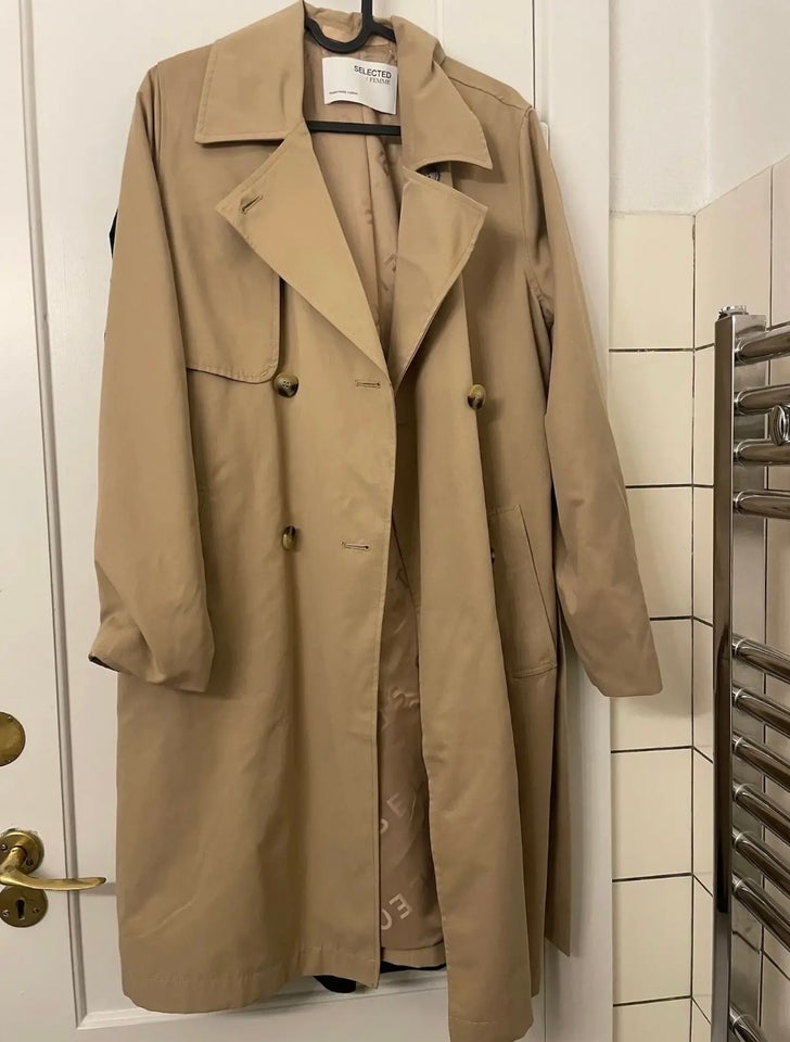 Trenchcoat str 34 Selected