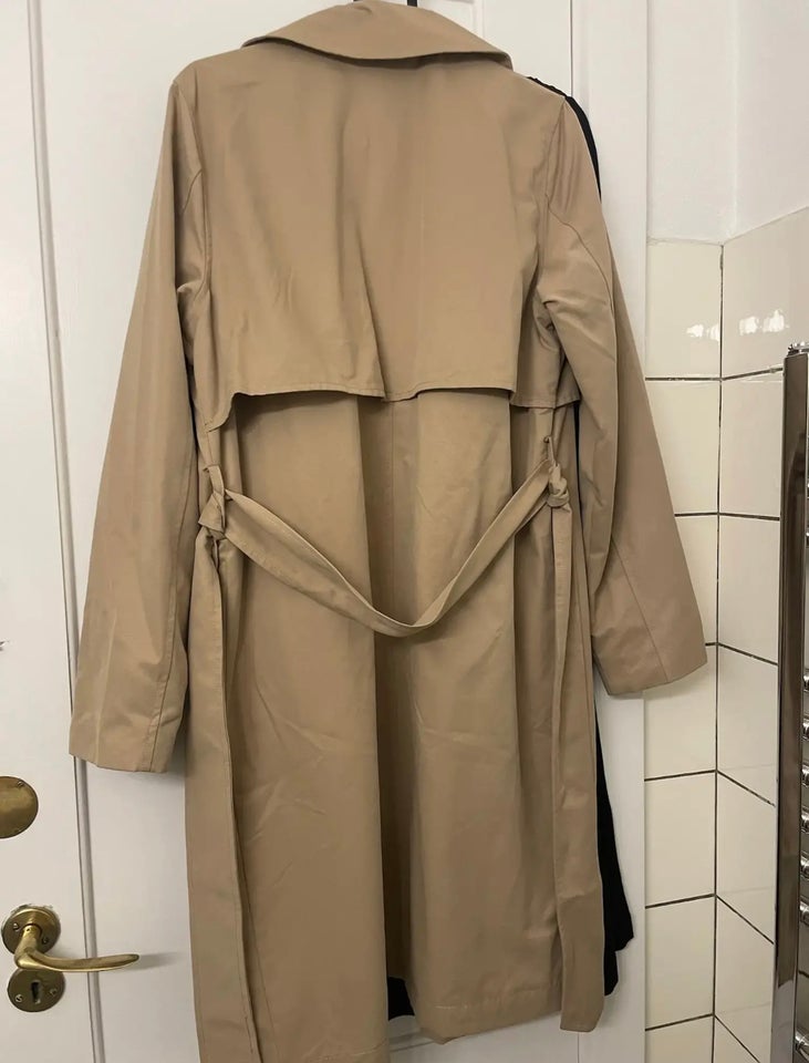 Trenchcoat str 34 Selected