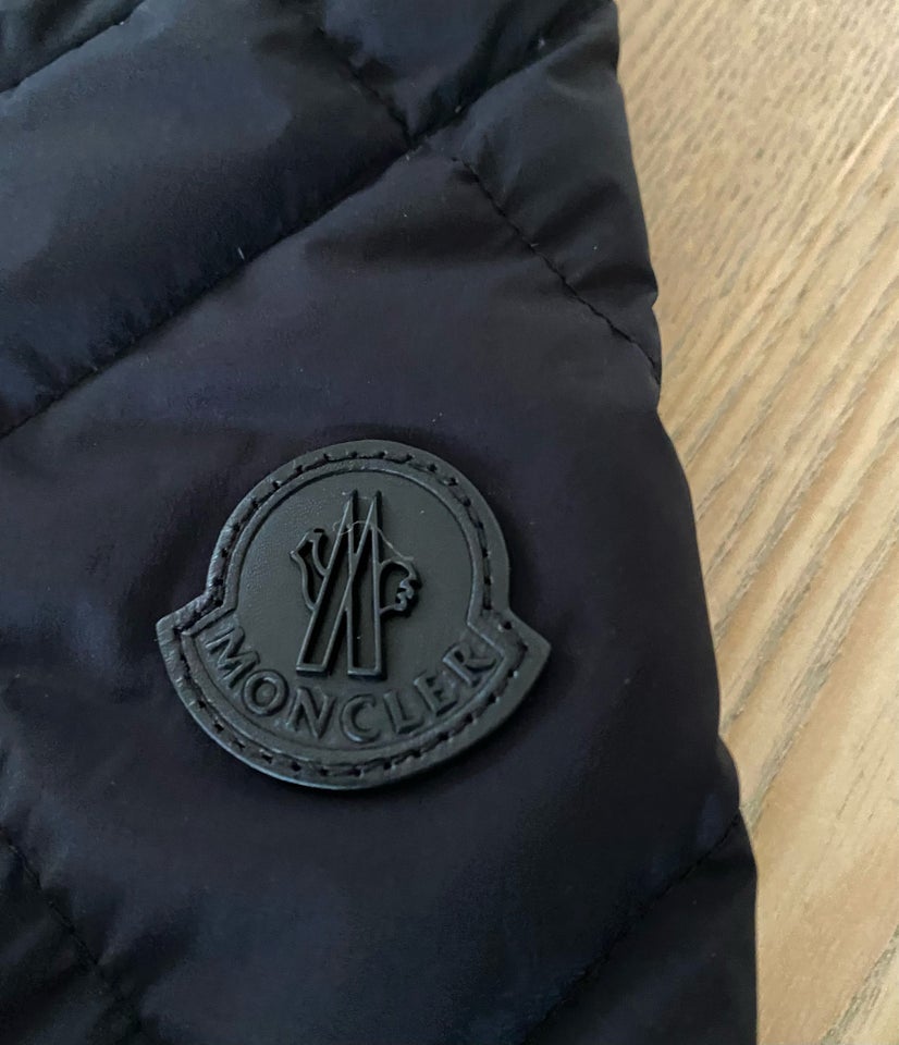 Dynejakke, str. XS, Moncler