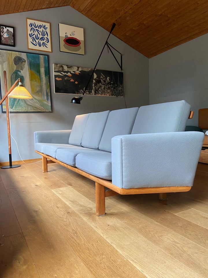 Hans J. Wegner, GE236/4, Sofa