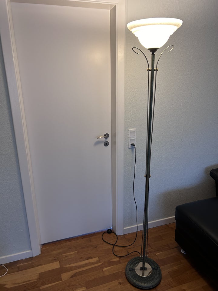 Anden arkitekt, gulvlampe