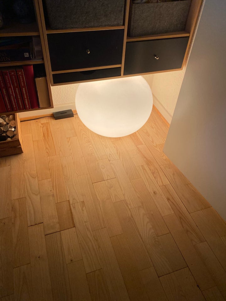 Anden bordlampe, Flos Glo-Ball