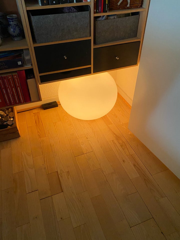 Anden bordlampe, Flos Glo-Ball