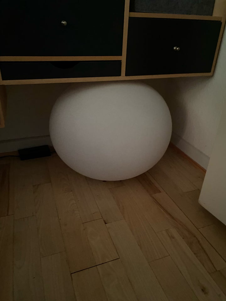 Anden bordlampe, Flos Glo-Ball