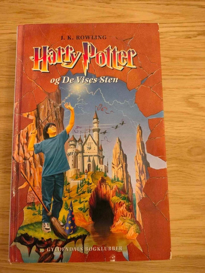 Harry Potter og De Vises Sten, J. K.